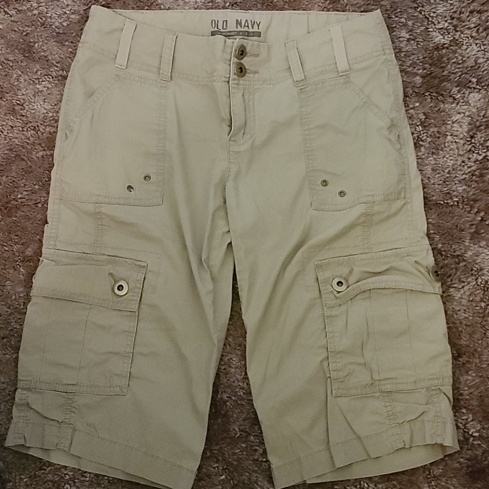 Cute Old Navy cargo shorts